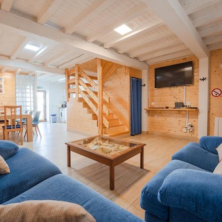 La Casita De Oruna By Urbanhosting Bagian luar foto